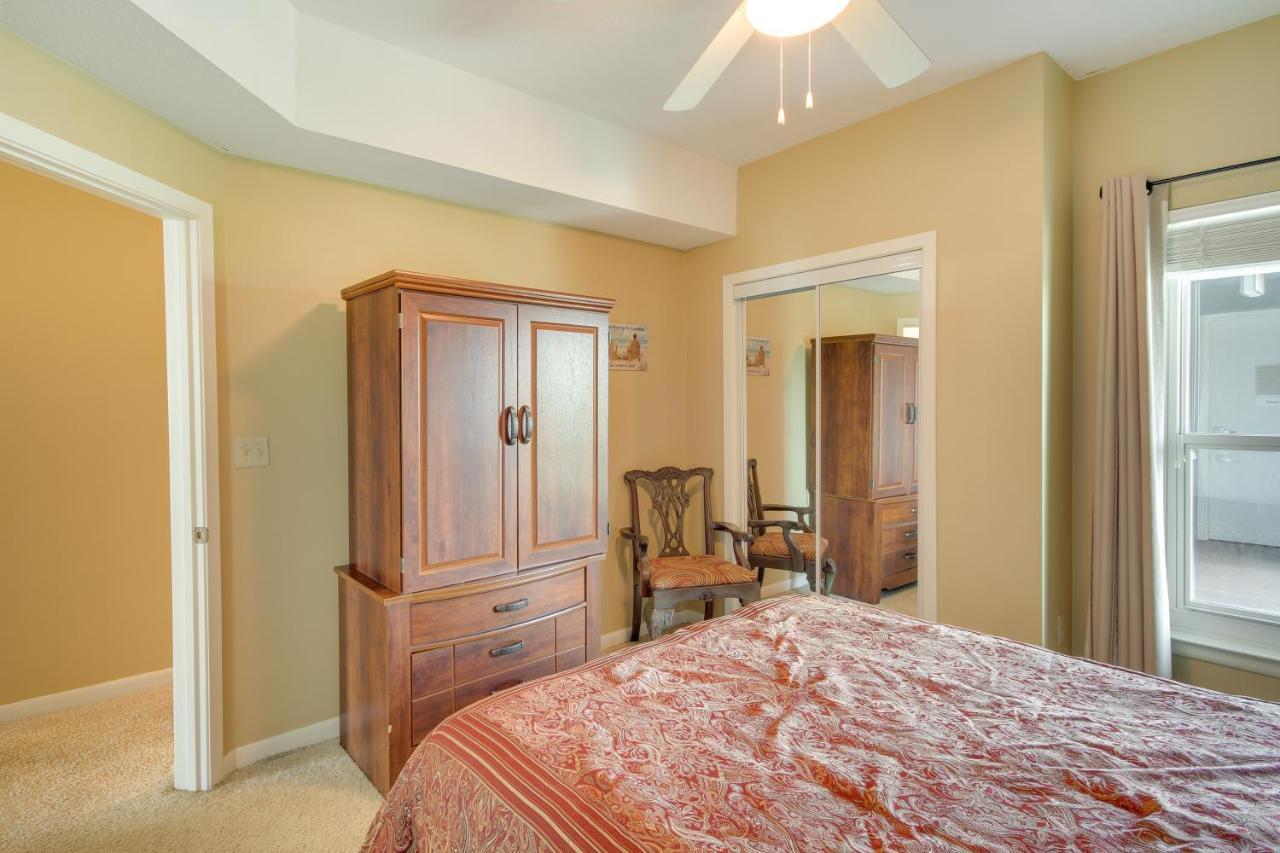 Beachfront Vacation With Balcony! Appartement Gulfport